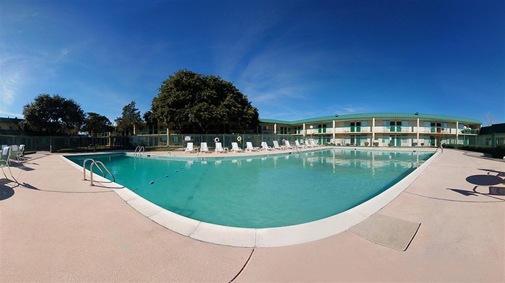 Texas Inn & Suites デントン エクステリア 写真