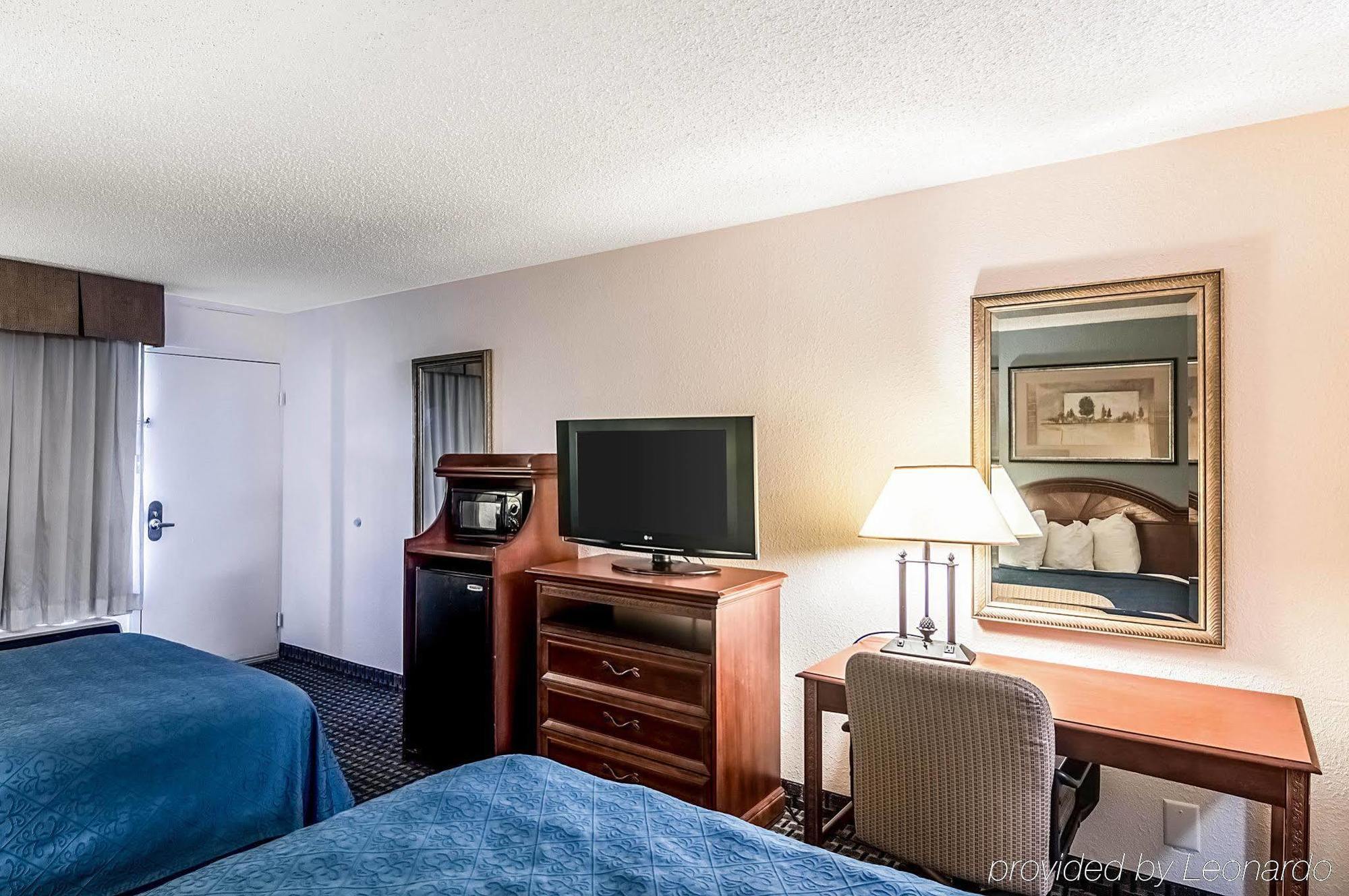 Texas Inn & Suites デントン エクステリア 写真