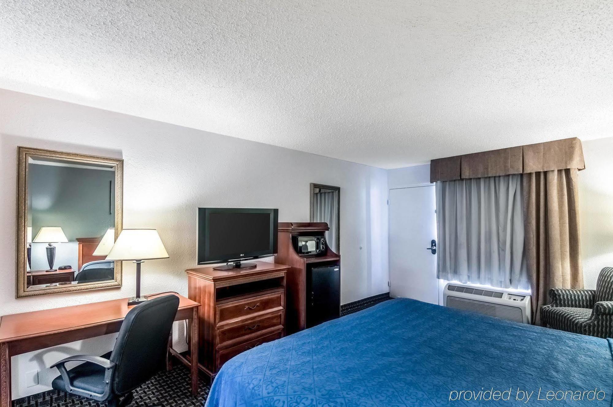 Texas Inn & Suites デントン エクステリア 写真