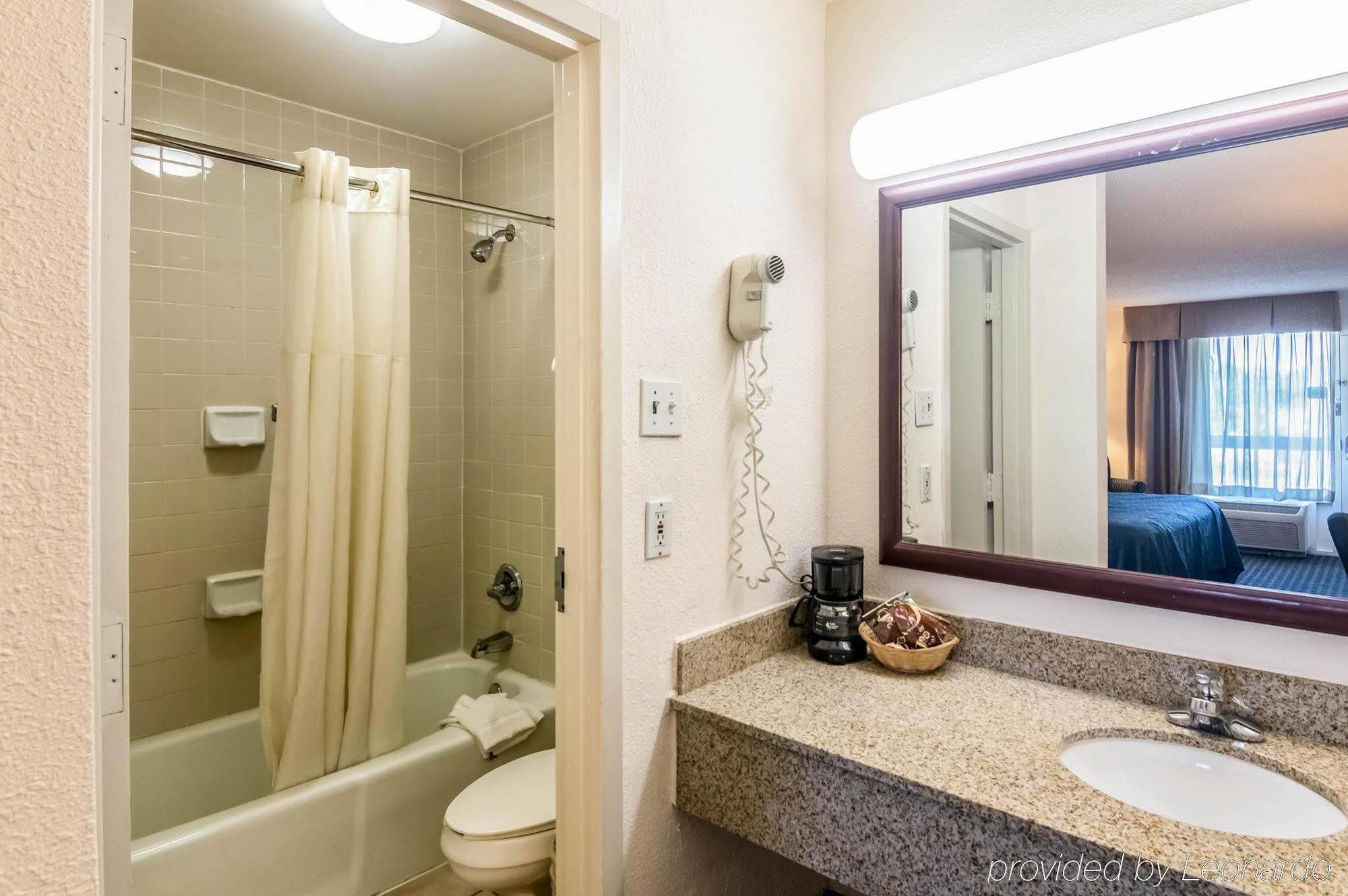 Texas Inn & Suites デントン エクステリア 写真