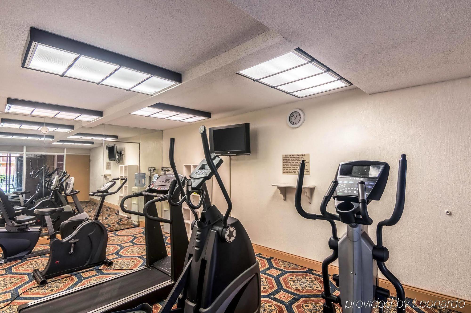 Texas Inn & Suites デントン エクステリア 写真
