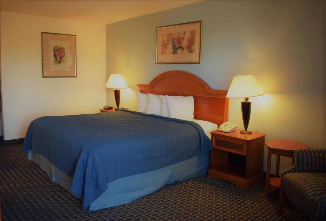 Texas Inn & Suites デントン エクステリア 写真